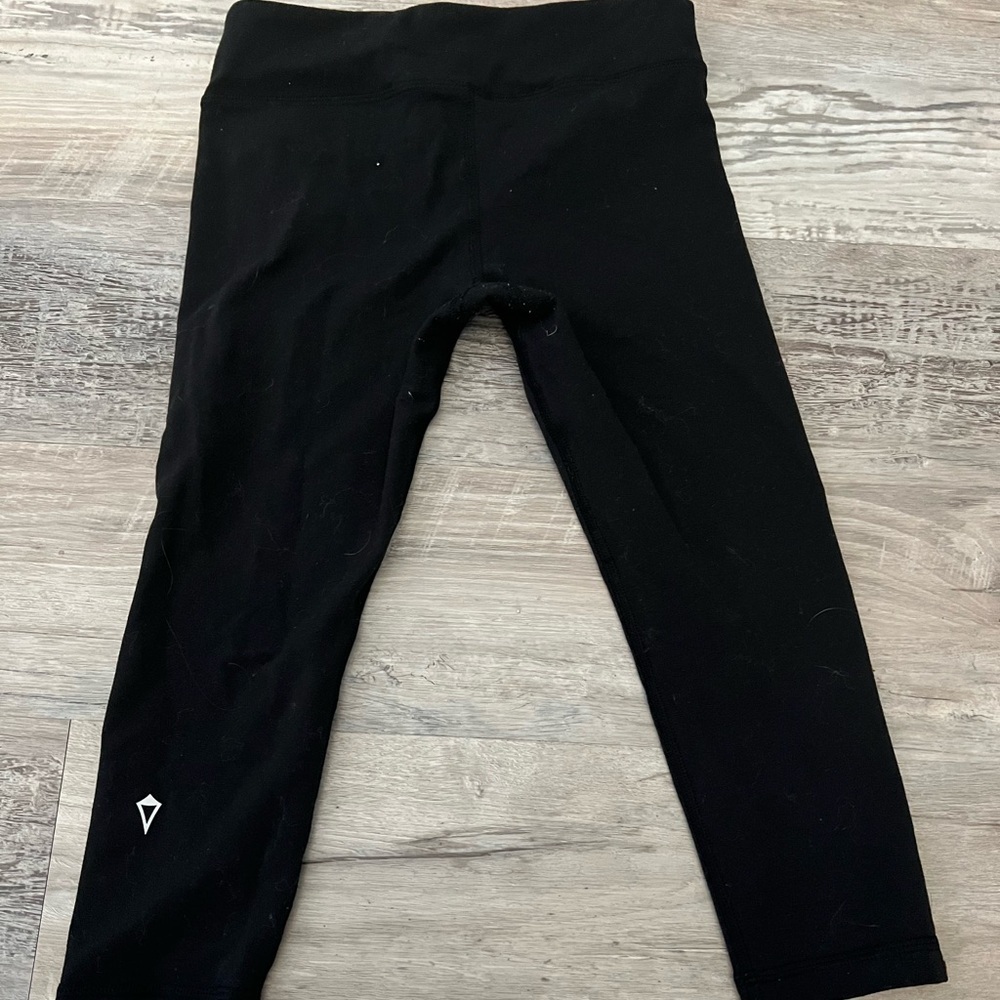 Ivivva Black Cropped Leggings Size 8 - Picture 2 of 4
